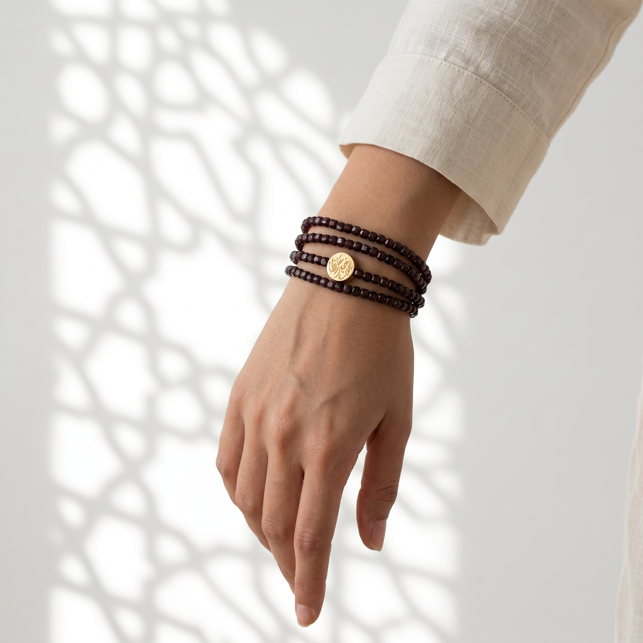 Garnet 4 Wraps bracelet with mini medallion