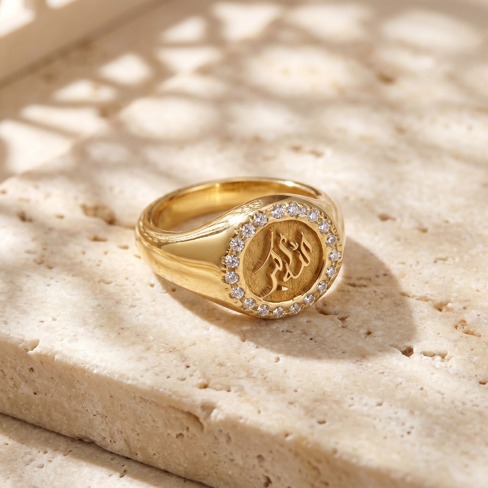 Calligraphy Round Ring with Masonite