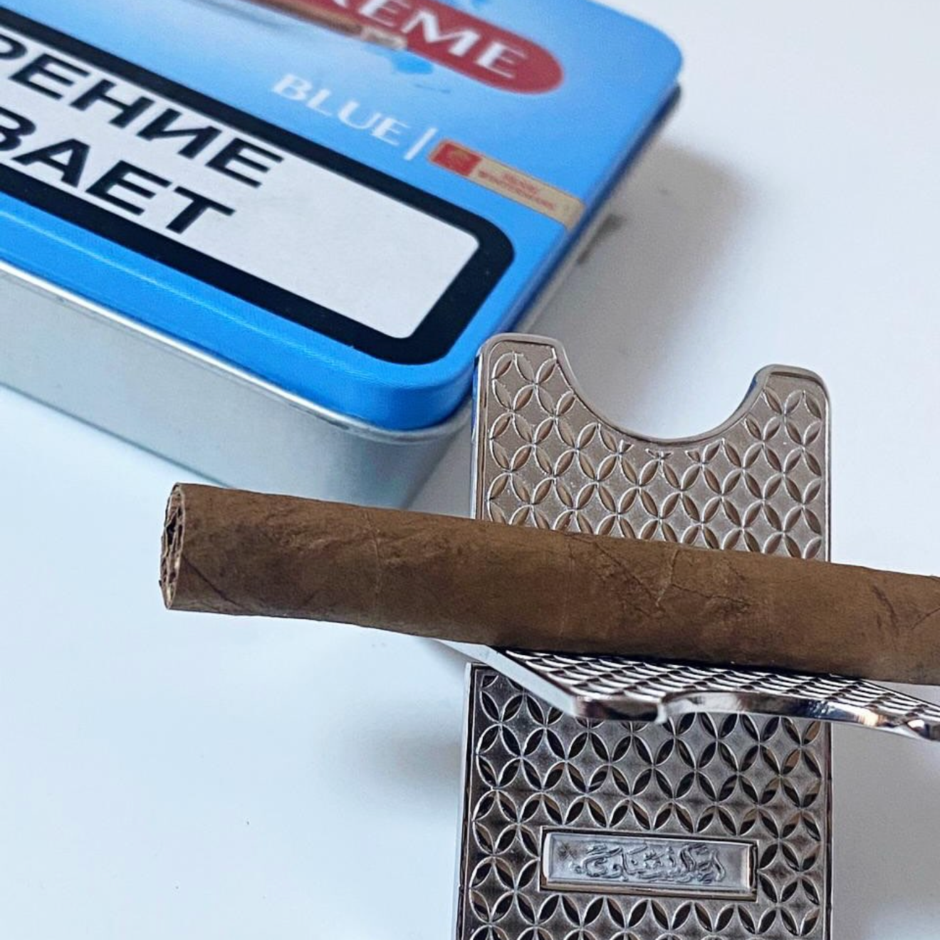 Geometric Pattern Cigar Stand