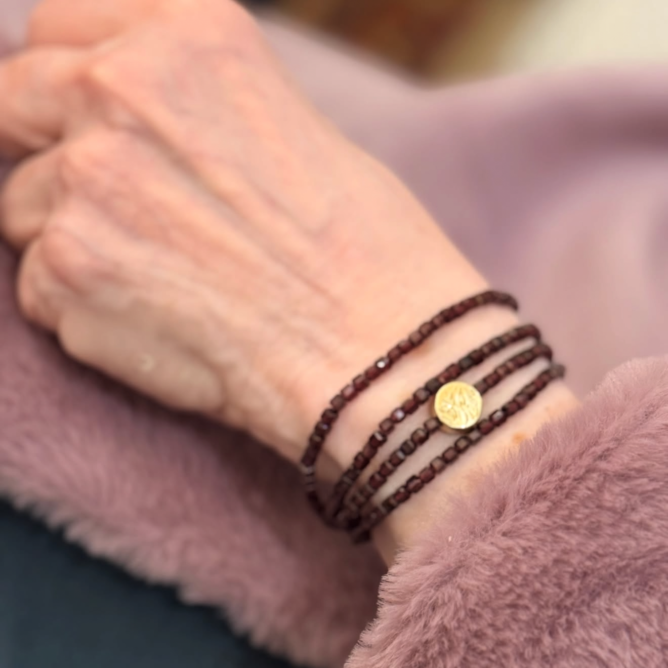 Garnet 4 Wraps bracelet with mini medallion