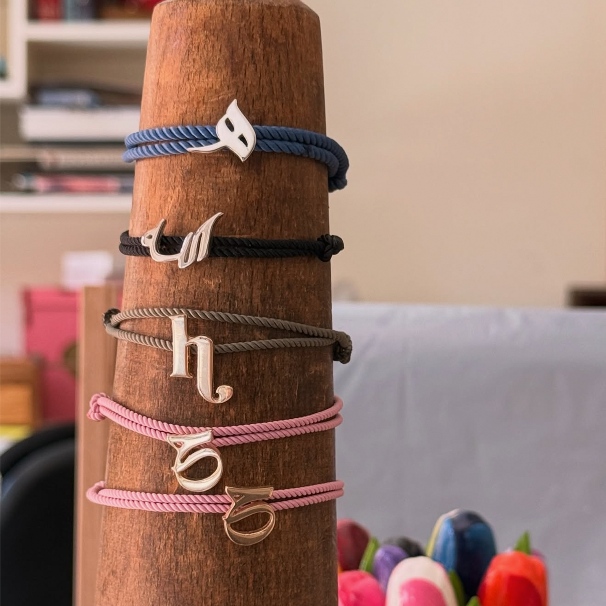Calligraphy Horoof Cord Wrap